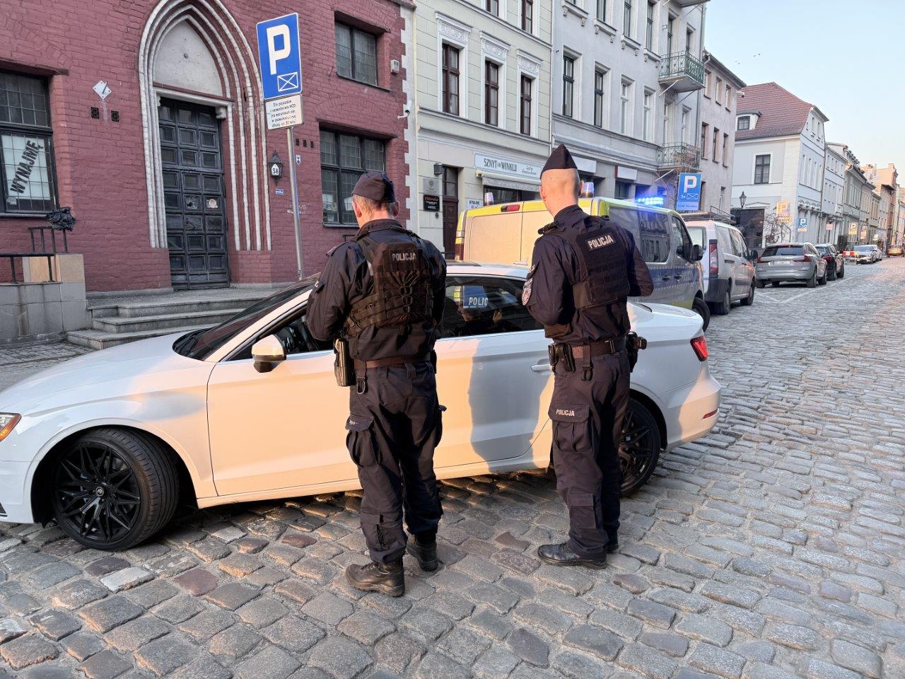 Zero tolerancji dla nieprawidłowego parkowania na toruńskiej starówce