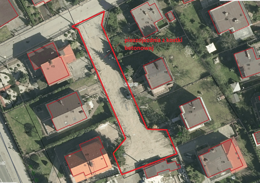 Ulica Miedza zaznaczona na zdjęciu satelitarnym