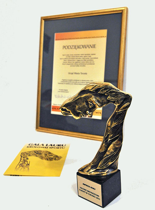 Statuetka Lauru Królowej Sportu