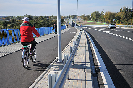 Ścieżka rowerowa wzdłuż Trasy Średnicowej