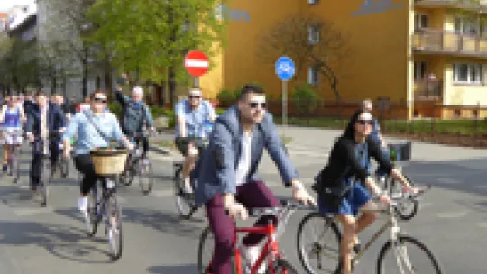 Zdjęcie do artykułu: Elegancka Rowerowa Masa Krytyczna 