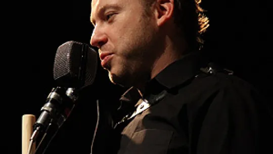 Mariusz Wójtowicz w roli Makbeta