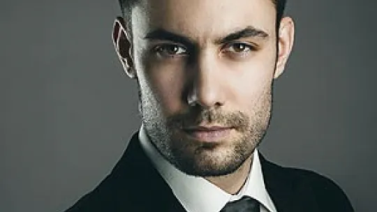 tenor Mikołaj Adamczak