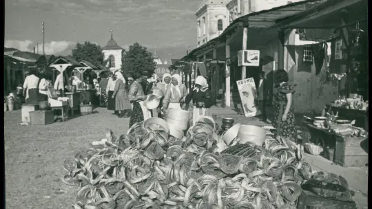 Targ w Pińsku, ok. 1936 r., fot. H. Poddębski, BN