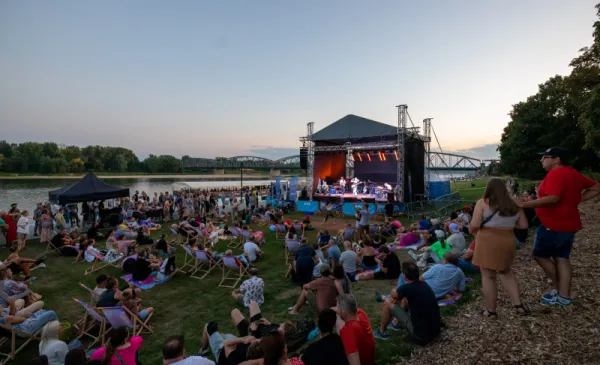 Koncert Kathi zakończył tegoroczną edycję Alternatywnej Sceny Letniej na Bulwarze Filadelfijskim. 