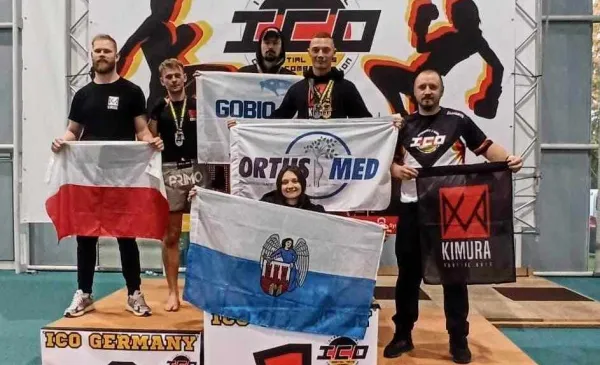 Zawodnicy Kimura Toruń zdobyli łącznie 6 medali seniorskich.
