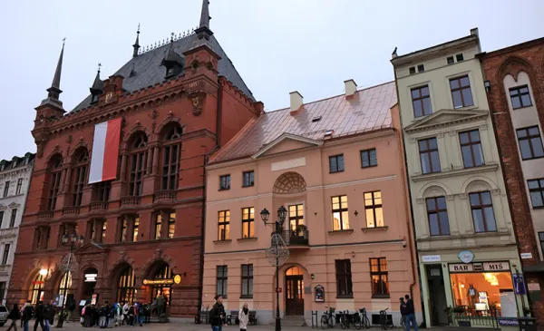 Budynek OPP Dom Harcerza z wymienionym dachem, fot. Sławomir Kowalski