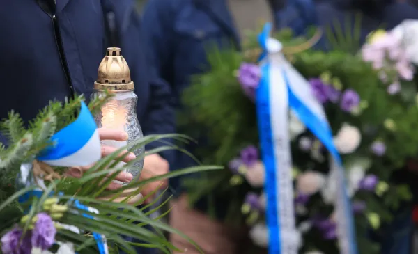 Pamiętamy o Honorowych Obywatelach Miasta: Wandzie Szuman i o. Władysławie Wołoszynie (63759)