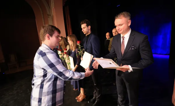Stypendia dla studentów wręczone