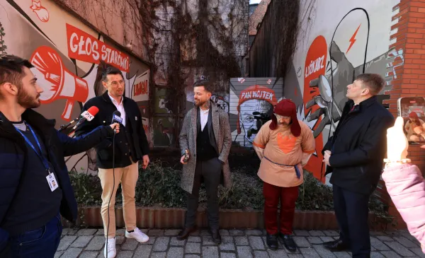 Legendy toruńskiej starówki na muralu