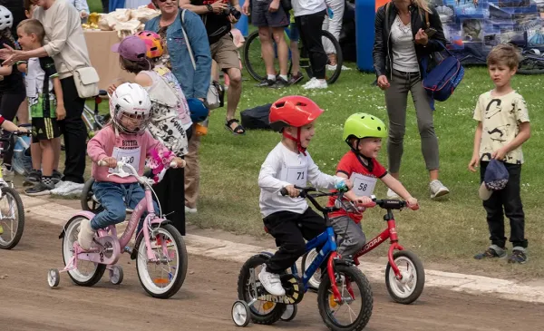 Zawody rowerowe dla dzieci na Motoarenie