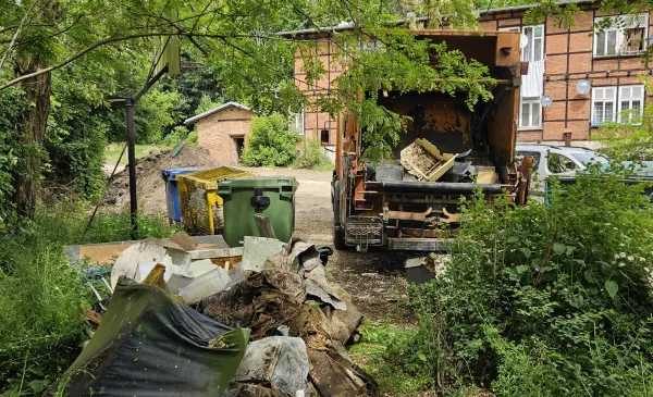 We wschodniej części Winnicy usunięto blisko 7 ton odpadów na nielegalnym wysypisku