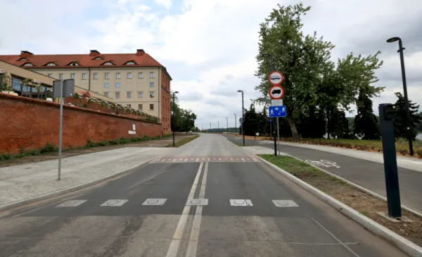 Zamknięty Bulwar