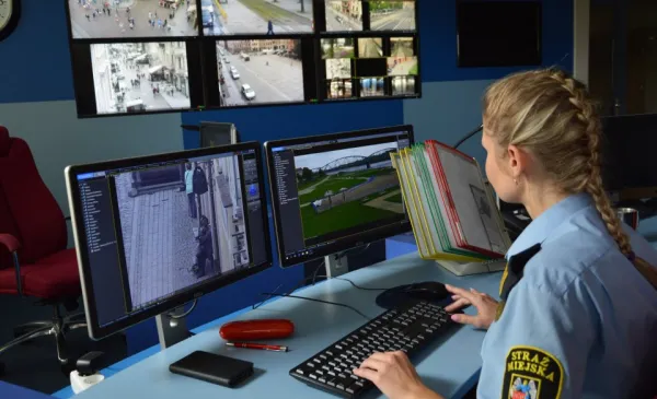 2.	W latach 2025 / 2026 będzie wzrastał potencjał monitoringu wizyjnego miasta