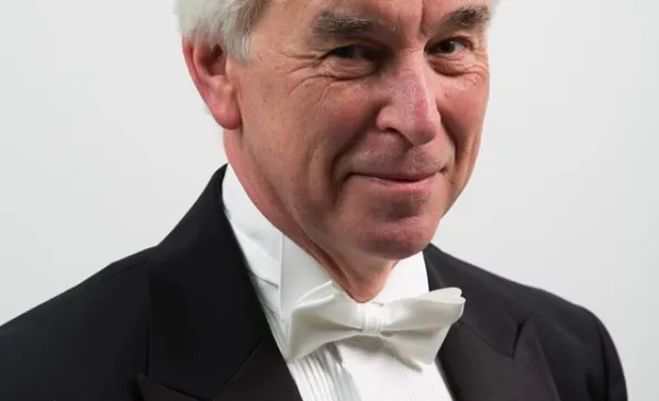 Renomowany brytyjski pianista Anthony Adkins BEM w Szafarni