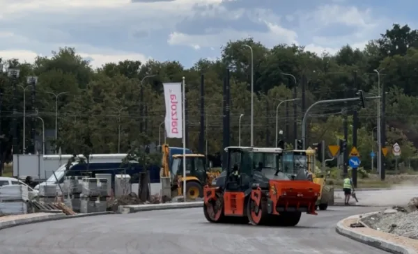 Asfaltowanie na Trasie Staromostowej