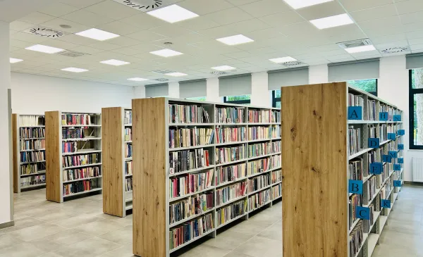Lewobrzeże pełne książek