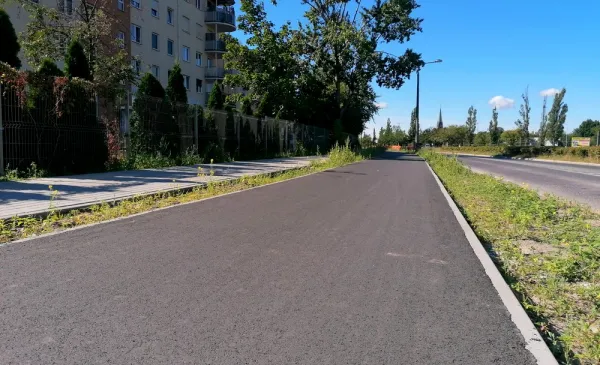 Droga rowerowa na Sobieskiego nabiera kształtu
