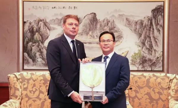 Prezentacja oferty turystycznej i atrakcji Torunia oraz spotkania z władzami miasta Guilin były jednymi z punktów udziału delegacji naszego miasta podczas targów turystycznych China EXPO Asean Tourism Exibition.