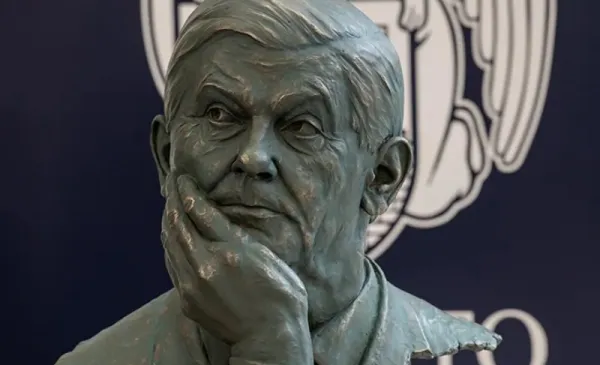 Toruń uczci Zbigniewa Herberta