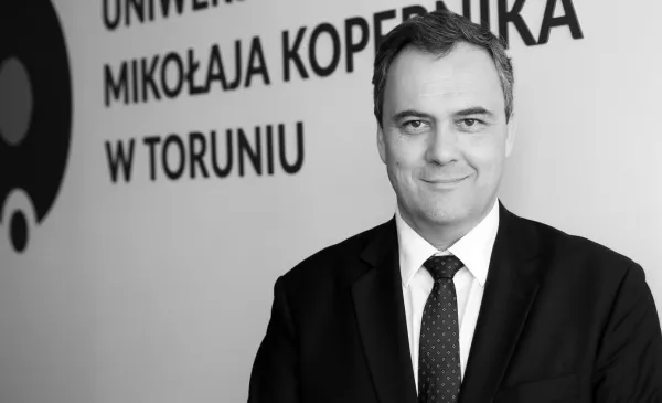 Dr Tomasz Jędrzejewski