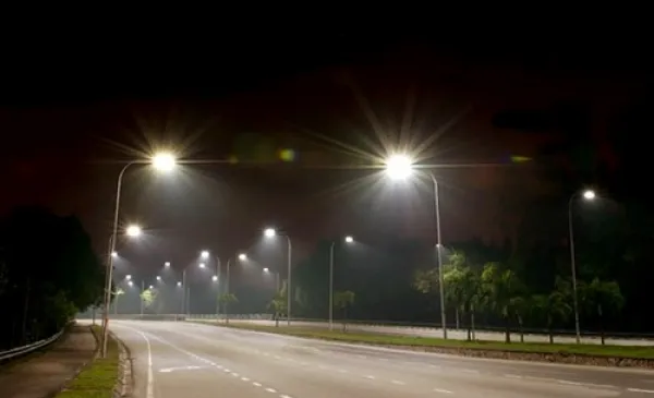Prace oświetleniowe na Jarze