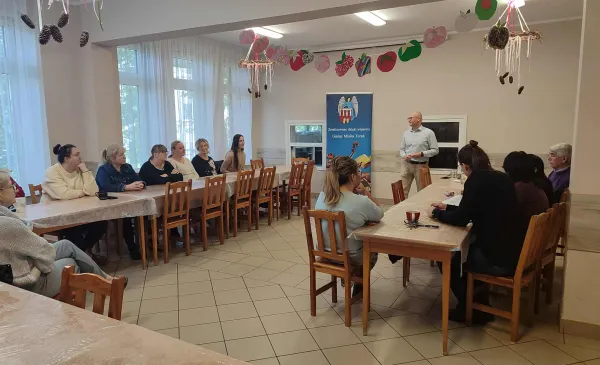 Pracownicy Fundacji im. Brata Alberta Domu Pomocy Społecznej w Toruniu odbyli szkolenie "Protokół stambulski - prawa człowieka"