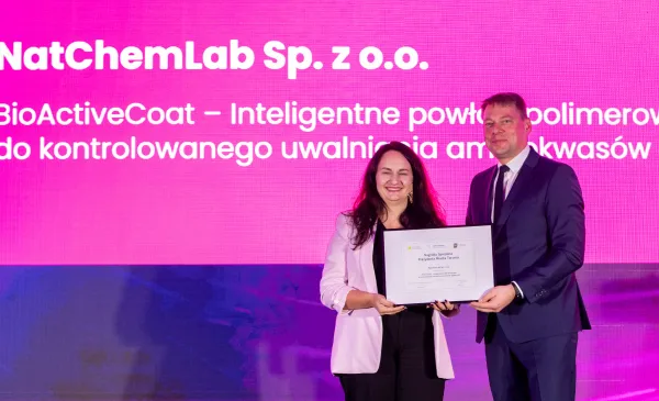 Specjalne wyróżnienie Prezydenta Miasta Torunia Pawła Gulewskiego trafiło do spółki NatChemLab Sp. z o.o. za opracowanie innowacyjnego rozwiązania „BioActiveCoat