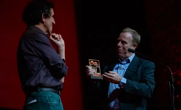 Gala otwarcia EnergaCAMERIMAGE 2025: Toruń świętuje kino. Hołd dla Davida Lyncha i nagroda dla Robbie’ego RyanaGala otwarcia EnergaCAMERIMAGE 2025: Toruń świętuje kino. Hołd dla Davida Lyncha i nagroda dla Robbie’ego Ryana