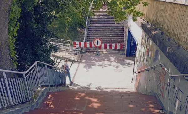 12 listopada br. rozpocznie się remont dwóch ciągów schodów prowadzących do przejścia podziemnego na ul. M. Skłodowskiej-Curie.