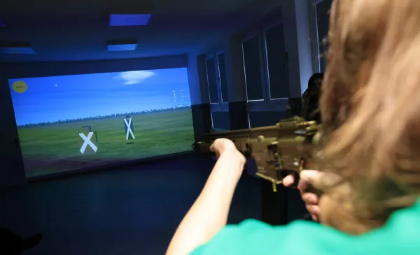 W Zespole Szkół Inżynierii Środowiska otwarto trzecią wirtualną strzelnicę.