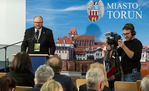 W Uniwersytecie WSB Merito w Toruniu odbyła się 3. debata samorządowa "Przyszłość regionów samorządowych w Polsce". 