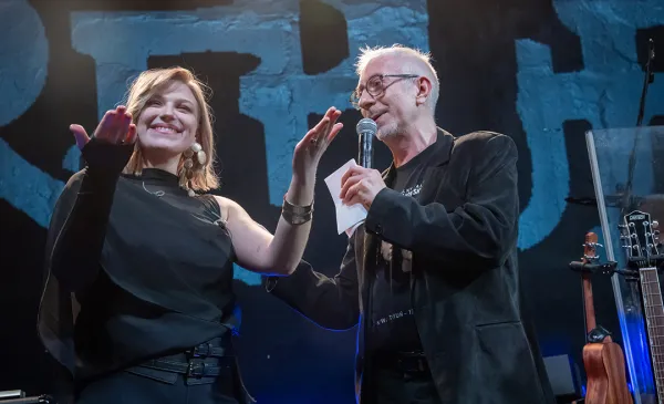 Koncert specjalny pamięci Grzegorza Ciechowskiego w Toruniu i wręczenie Nagrody Artystycznej dla Kathii