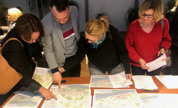 Biuro Dialogu i Innowacji Miejskich we współpracy z Fundacją Stabilo i Pracownią Zrównoważonego Rozwoju prowadzi konsultacje społeczne dotyczące kilku obszarów funkcjonowania miasta.