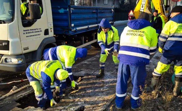 Awaria wodociągu przy ul. Żwirki i Wigury