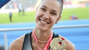 Anna Matuszewicz ze złotym medalem Mistrzostw Polski w Lekkoatletyce