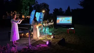 Park Kultury przy fortepianie plenerowym