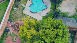 Najdroższym wybranym projektem, na który zaplanowano aż 720 000 zł,  jest remont Piernikowego Miasteczka