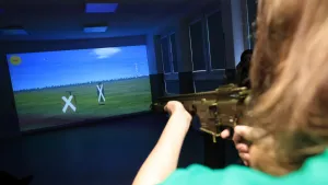 W Zespole Szkół Inżynierii Środowiska otwarto trzecią wirtualną strzelnicę.