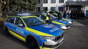 Komenda Miejska Policji w Toruniu wzbogaciła się o nowe pojazdy dofinansowane z budżetu Gminy Miasta Toruń. Zaprezentowano również pierwszą w województwie Grupę Szybkiego Reagowania. 