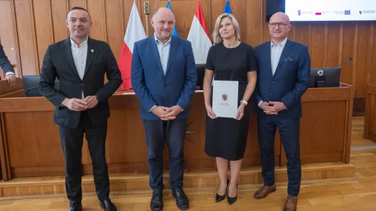 Gmina Miasta Toruń otrzymała blisko 2 mln złotych dofinansowania na projekt „Zielona transformacja w toruńskich przedszkolach”. 