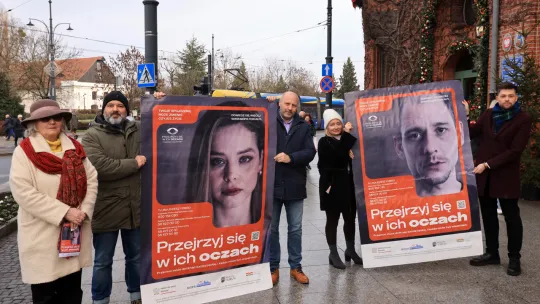 Toruń realizuje kampanię „Przejrzyj się w ich oczach”