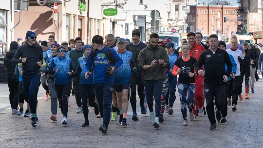 Adam Kszczot i wspólne śniadanie w ruchu