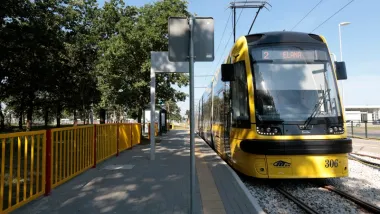 Dodatkowe tramwaje na żużel