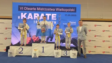 Karatecy na podium