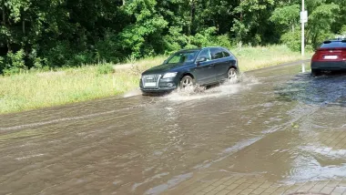 Toruńskie Wodociągi chcą zmodernizować system odprowadzania wód deszczowych i roztopowych na ul. Pera Jonssona