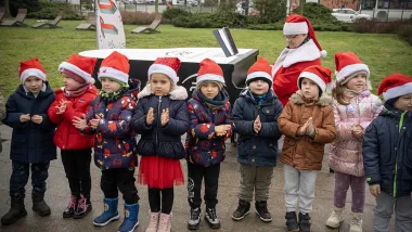 Zimowy Song przy fortepianie plenerowym