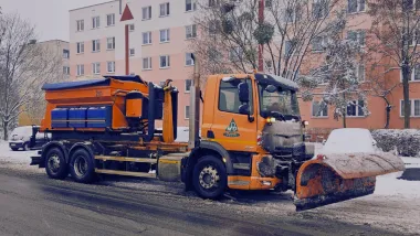 Gołoledź: służby miejskie podejmują działania
