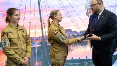 Miasto Toruń przekazało OSP Podgórz dawną ujeżdżalnię