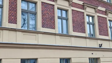 Zakład Gospodarki Mieszkaniowej poza działaniami związanymi z administrowaniem i utrzymaniem gminnego zasobu mieszkaniowego, prowadzi wiele inwestycji związanych m. in. ze zmianą sposobu ogrzewania poprzez likwidację pieców, z remontami wolnych lokali oraz budynków czy modernizacją budynków. W planach jest budowa nowych obiektów.